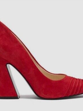 Nine West Red Suede Pointed Toe Heels Women’s Size 9
